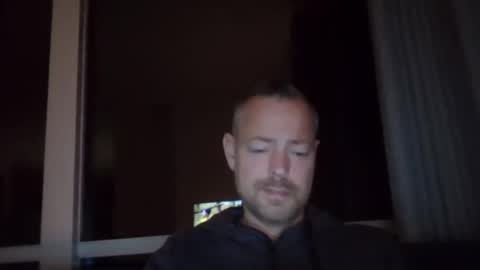 Snapshot of platugle chatting on October 2025 09:42:01 PM platugle online show from October 2025 09:42:01 PM