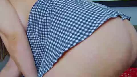 Snapshot of playful_hottiex chatting on January 2025 10:52:02 AM Hottie online show from January 2025 10:52:02 AM