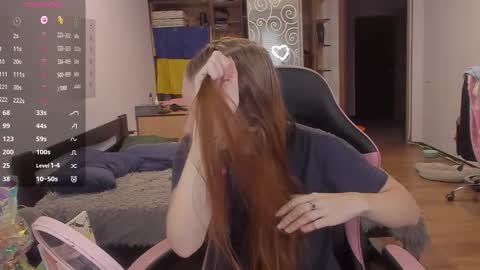 Masha online show from November 2025 11:35:01 AM