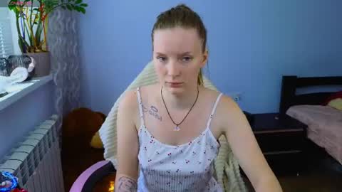 Snapshot of playful_mary chatting on June 2026 08:39:01 AM Masha online show from June 2026 08:39:01 AM