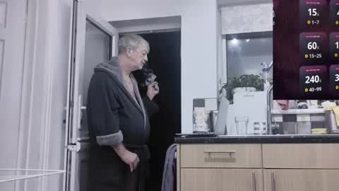 Play Me online show from November 2025 06:04:02 AM