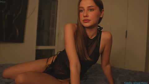 21 y.o Mila online show from January 2026 05:27:02 PM