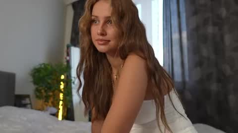 Snapshot of playwithmil chatting on July 2026 03:44:01 PM 21 y.o Mila online show from July 2026 03:44:01 PM