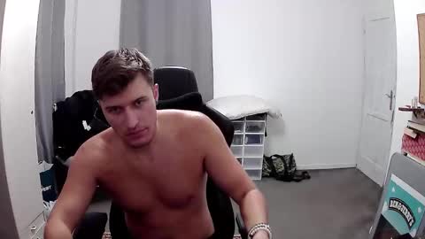 Snapshot of plkrisztian chatting on September 2025 08:31:02 PM plkrisztian online show from September 2025 08:31:02 PM