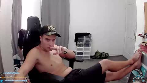 Snapshot of plkrisztian chatting on November 2025 07:13:02 PM plkrisztian online show from November 2025 07:13:02 PM