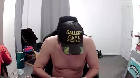 plkrisztian online show from March 2026 10:14:02 PM