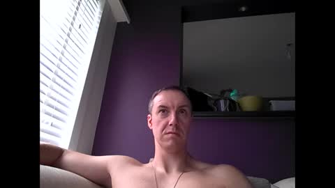 Snapshot of ploki2000 chatting on December 2024 11:01:01 AM Kevin online show from December 2024 11:01:01 AM