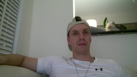 Snapshot of ploki2000 chatting on November 2025 05:42:01 PM Kevin online show from November 2025 05:42:01 PM