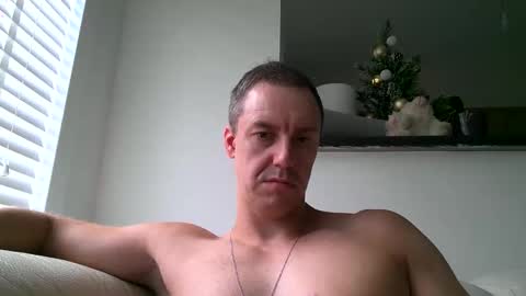 Snapshot of ploki2000 chatting on December 2025 12:12:02 PM Kevin online show from December 2025 12:12:02 PM