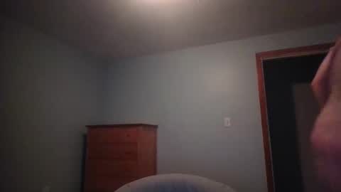 Snapshot of pluski155 chatting on November 2025 09:40:01 AM Evan online show from November 2025 09:40:01 AM