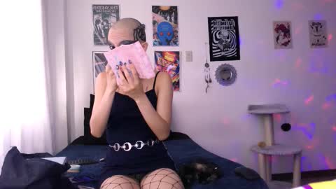    online show from December 2025 09:55:02 PM