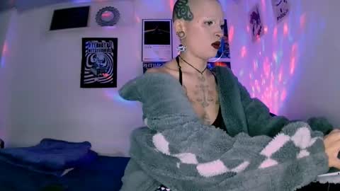    online show from April 2026 01:42:02 AM