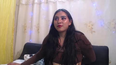 Snapshot of pocahontas_hall chatting on December 2024 06:13:02 AM Lily online show from December 2024 06:13:02 AM