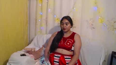 Snapshot of pocahontas_hall chatting on December 2024 12:07:02 AM Lily online show from December 2024 12:07:02 AM