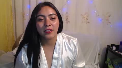 Snapshot of pocahontas_hall chatting on December 2024 05:52:02 AM Lily online show from December 2024 05:52:02 AM