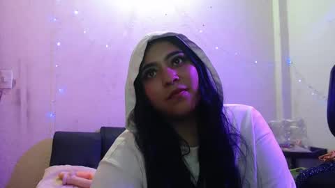 Snapshot of pocahontas_hall chatting on January 2025 03:02:01 PM Lily online show from January 2025 03:02:01 PM