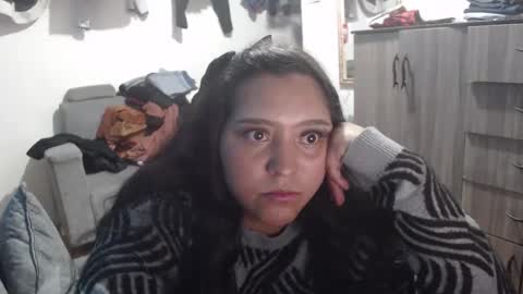 Snapshot of pocahontas_hall chatting on May 2026 08:18:02 PM Lily online show from May 2026 08:18:02 PM