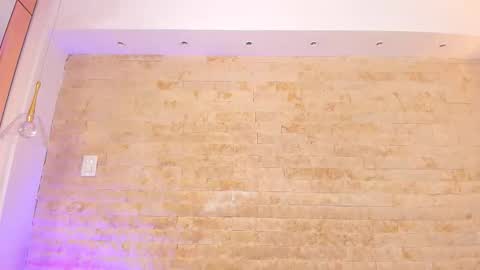 Snapshot of pocahontas_pow chatting on September 2025 03:37:02 PM Pocahontas online show from September 2025 03:37:02 PM