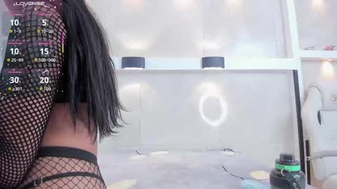 Snapshot of pocahontas_pow chatting on November 2025 11:43:02 AM Pocahontas online show from November 2025 11:43:02 AM