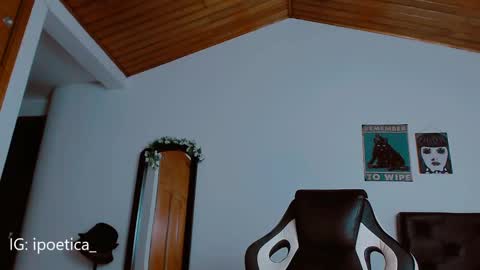 IG ipoetica  online show from December 2024 09:00:02 PM
