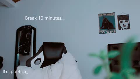 IG ipoetica  online show from January 2025 06:06:02 PM