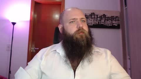 Snapshot of polar_bear91 chatting on March 2025 05:28:01 AM Bear online show from March 2025 05:28:01 AM
