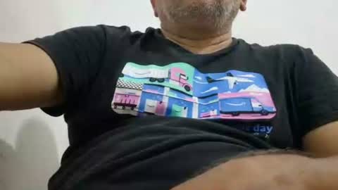poli online show from April 2026 01:41:02 PM