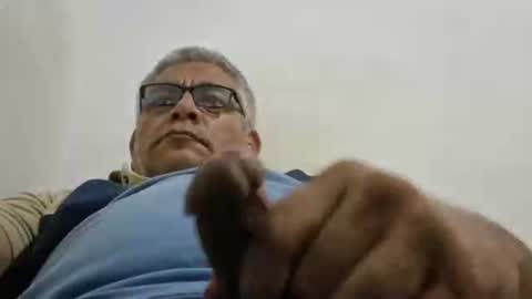 Snapshot of poli475 chatting on May 2026 06:08:01 AM poli online show from May 2026 06:08:01 AM