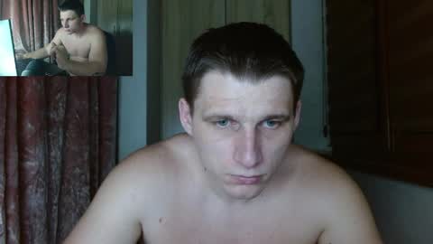 Poliglotjoe2 online show from April 2026 07:01:02 PM