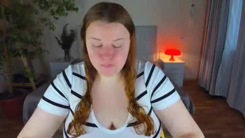 Polina online show from October 2025 02:23:02 PM