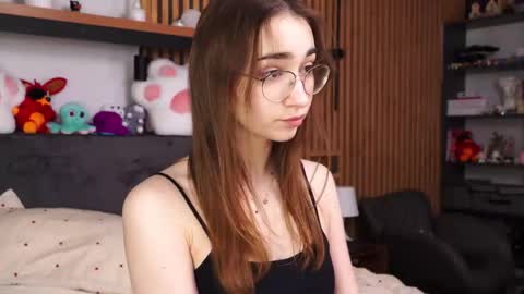 Polly online show from March 2026 07:43:01 AM