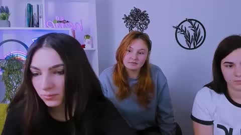 polly_cute1 online show from February 2026 12:45:01 PM