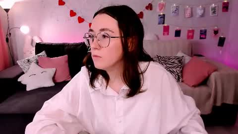 Polly online show from July 2026 09:25:02 AM