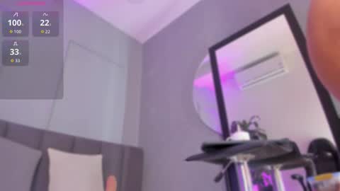 POLLY online show from November 2025 10:35:02 AM