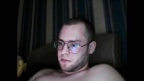 Snapshot of polovinki2020 chatting on December 2025 09:10:02 PM polovinki2020 online show from December 2025 09:10:02 PM