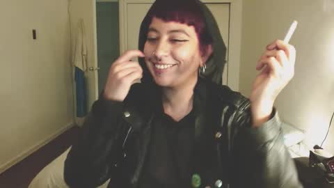 Poly online show from January 2026 01:40:01 AM