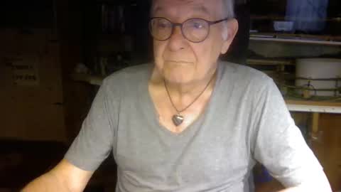 pomme1949 online show from April 2026 02:00:02 PM