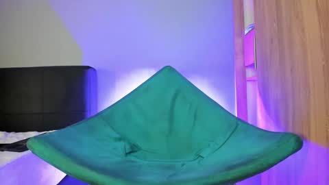 johnatan online show from December 2024 03:29:02 AM