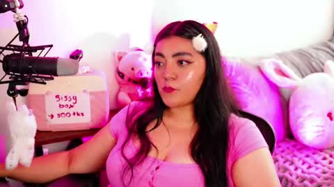 Poppy Kensington online show from June 2026 05:47:01 PM