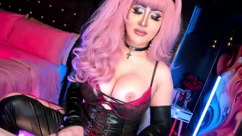 Snapshot of porn_goddess_lily chatting on September 2025 07:10:01 AM Goddess Lily online show from September 2025 07:10:01 AM