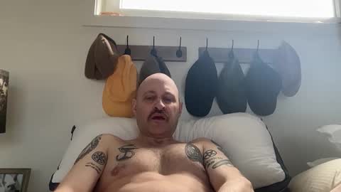 Port Clownsend online show from April 2026 05:21:01 PM