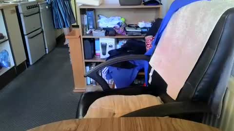 poshman65 online show from November 2025 12:18:01 PM