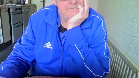 poshman65 online show from February 2026 12:32:02 PM