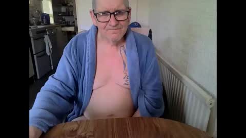 Snapshot of poshman65 chatting on May 2026 08:41:01 AM poshman65 online show from May 2026 08:41:01 AM