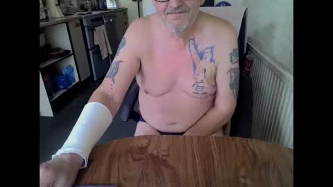 Snapshot of poshman65 chatting on May 2026 08:56:01 AM poshman65 online show from May 2026 08:56:01 AM