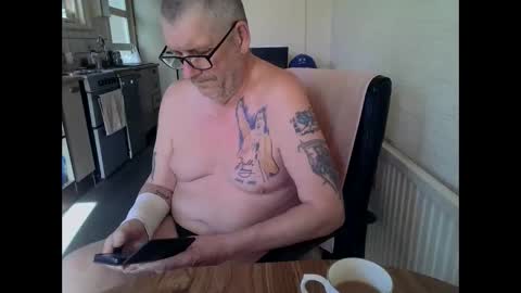 Snapshot of poshman65 chatting on May 2026 07:05:02 AM poshman65 online show from May 2026 07:05:02 AM