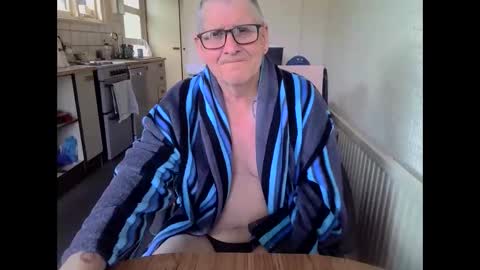 Snapshot of poshman65 chatting on June 2026 11:00:02 AM poshman65 online show from June 2026 11:00:02 AM