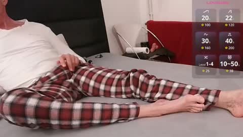 Smooth Daddy online show from March 2026 12:27:02 PM