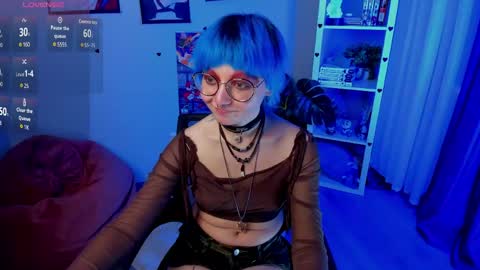 Snapshot of powderofgun chatting on May 2026 08:14:02 PM powderofgun online show from May 2026 08:14:02 PM
