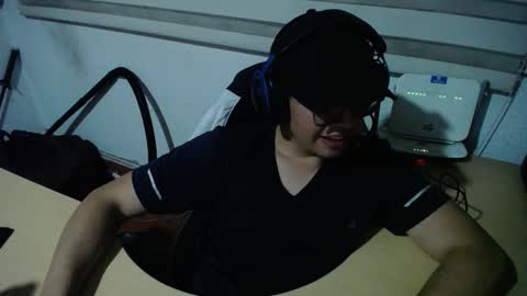 powerfulzeus2 online show from October 2025 01:36:02 AM